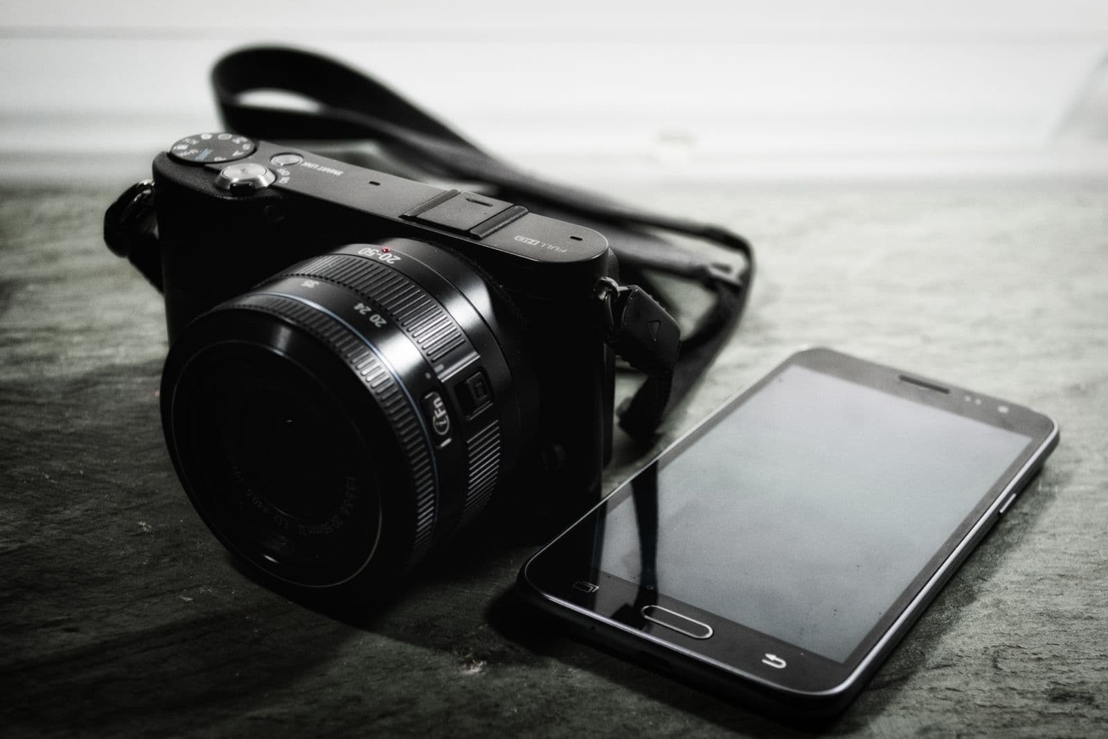 Smartphone Product Photography vs. a Real Camera: Which Do You Need?